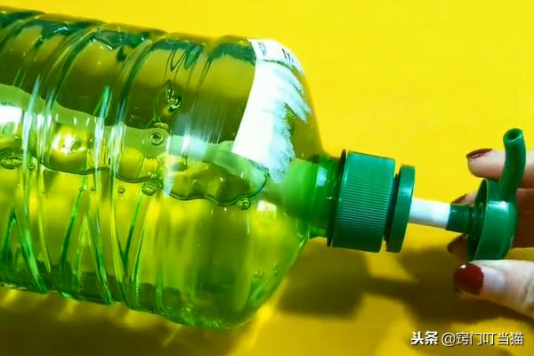 两种洗洁精能混合用吗,两种洗洁精混在一起有什么危害