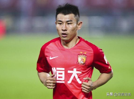 门前3米单刀不进!恒大这老将拖后腿,单靠一人进球难与国安争冠