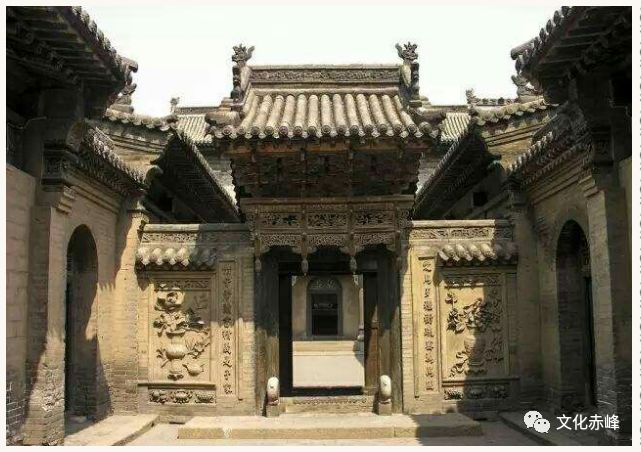 清末民初赤峰街晋商巨富“元隆张”形状