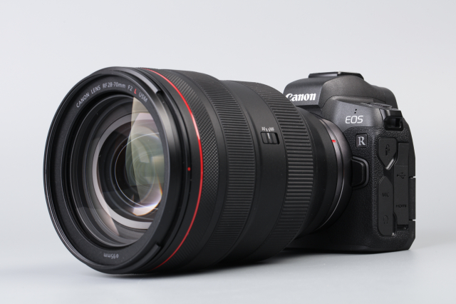 佳能rf70200f2.8和f4哪个好,佳能rf15-35f2.8测评