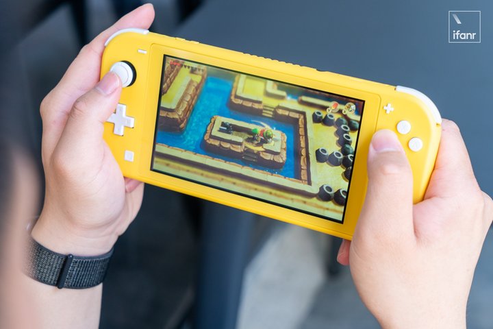 任天堂switchlite玩游戏体验,任天堂switchlite上手体验