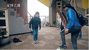 足球起球花式技巧,花式起球足球