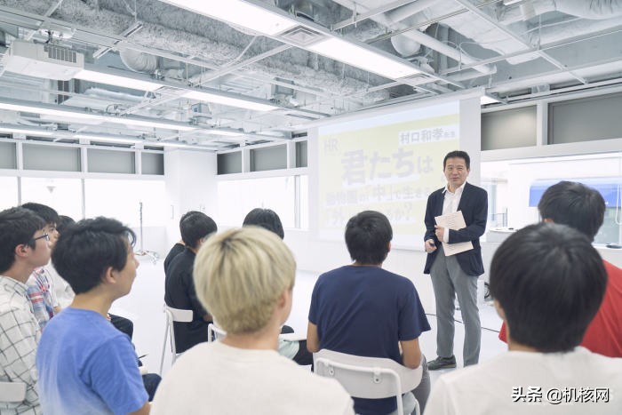 黄牛在高中生赚钱比赛拔得头筹，净赚18万日元被DMM社长称赞