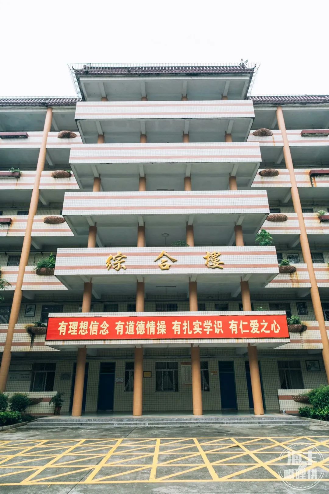 海丰龙津河畔,海丰县莲花山中学视频