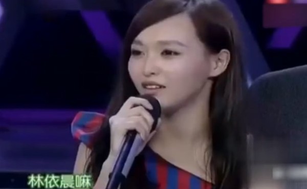 薛佳凝和胡歌分手后还谈过朋友吗,姐弟恋两年被父母拆散