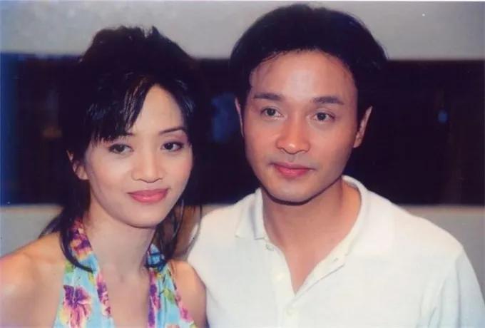 2003年怀念张国荣梅艳芳演唱会,张国荣和梅艳芳互相嫌弃的友情