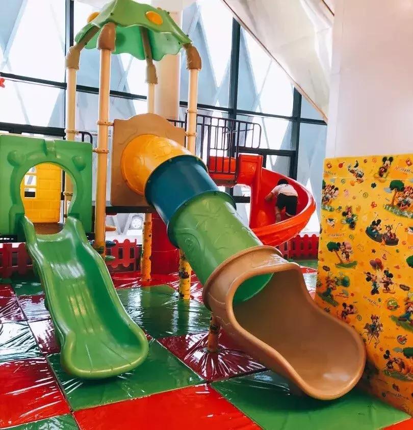 服务区夜间女性专用停车位是什么,无锡市政府开放停车位