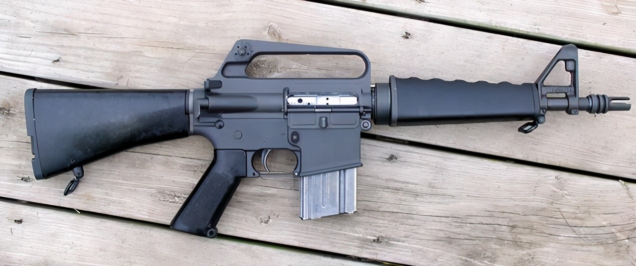 car15步枪是全自动的吗,美国产car15民用步枪