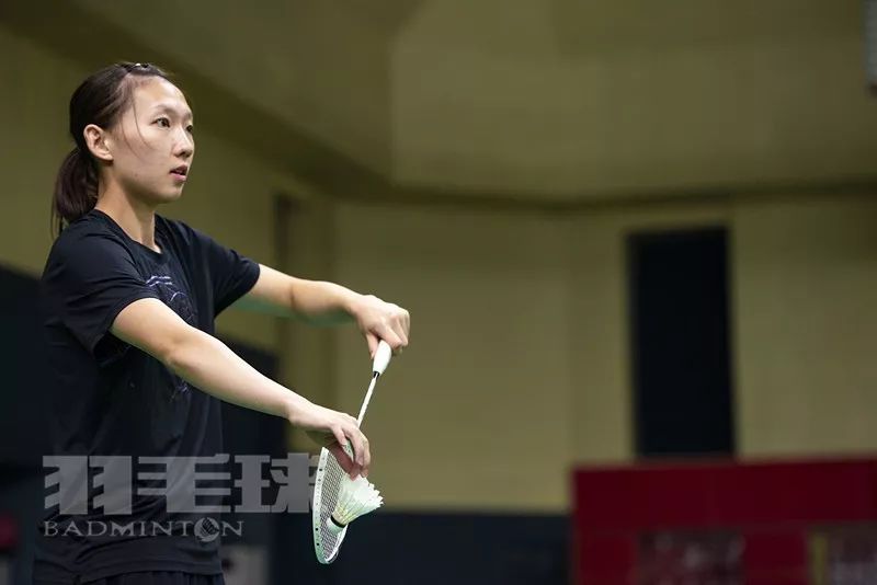 接平高球如何去打,接快速发球乒乓球