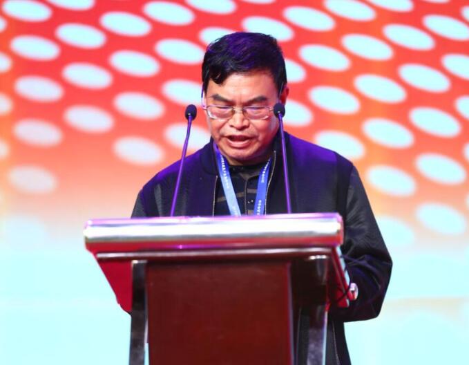 祖传中医肖远爱受邀参加《第二届中国大健康产业高峰论坛》