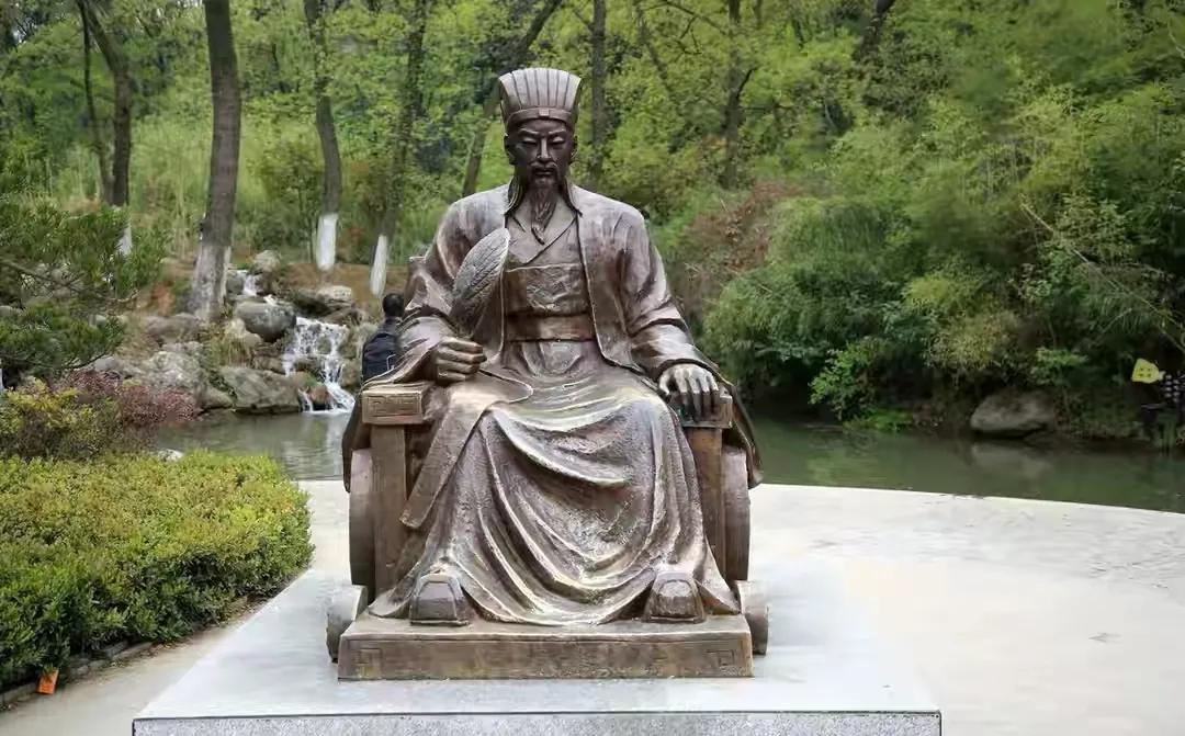 诗圣杜甫最经典的十首诗,杜甫40首诗每首是经典