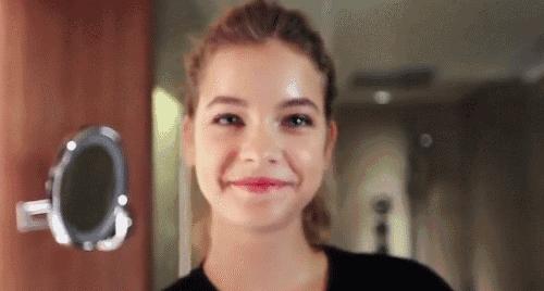 在线等，接吻时咬下女友的死皮，怎么办？