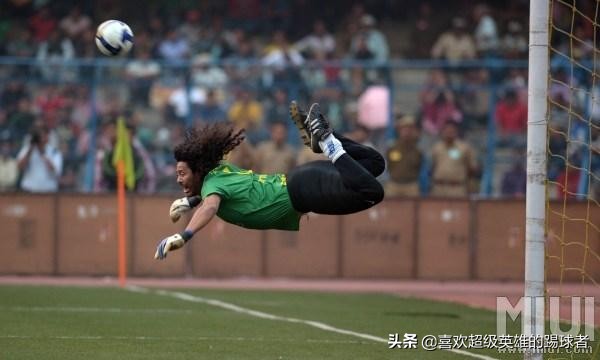 足球场上的3号位是什么意思,足球中位置是什么意思