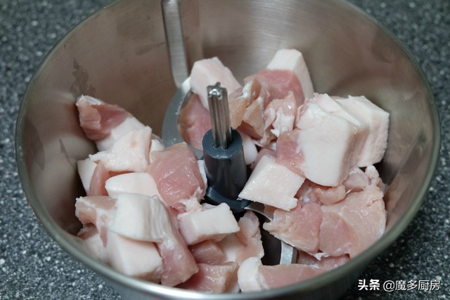 大包子的包子皮,妈妈蒸的大包子美味