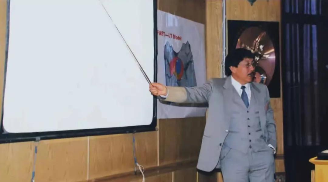 这样的“天眼之父”南仁东，真是太辣眼了，越看越喜欢