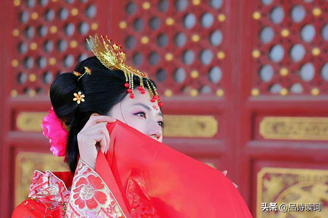 李白拍唐玄宗马屁的诗,李白被人嘲笑写下一首霸气诗