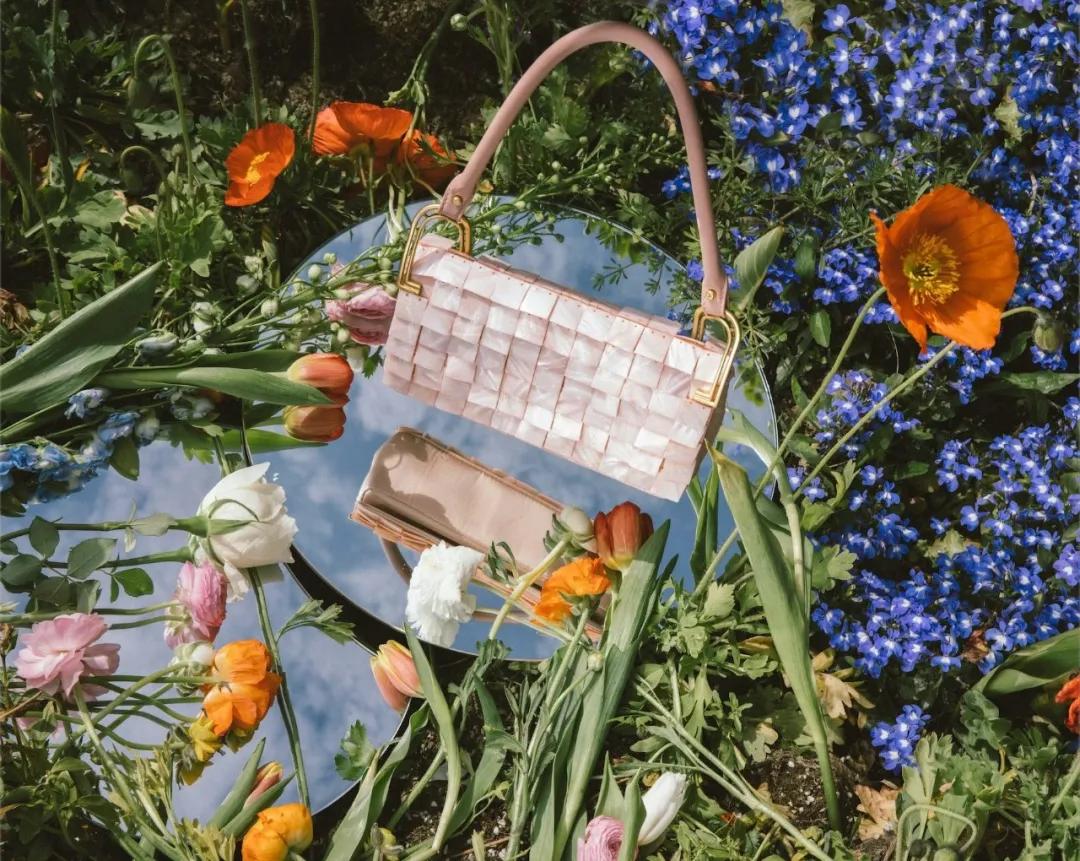 APEDEMOD首店落地iapm这个“一包难求”的品牌如何吸引全球时髦精