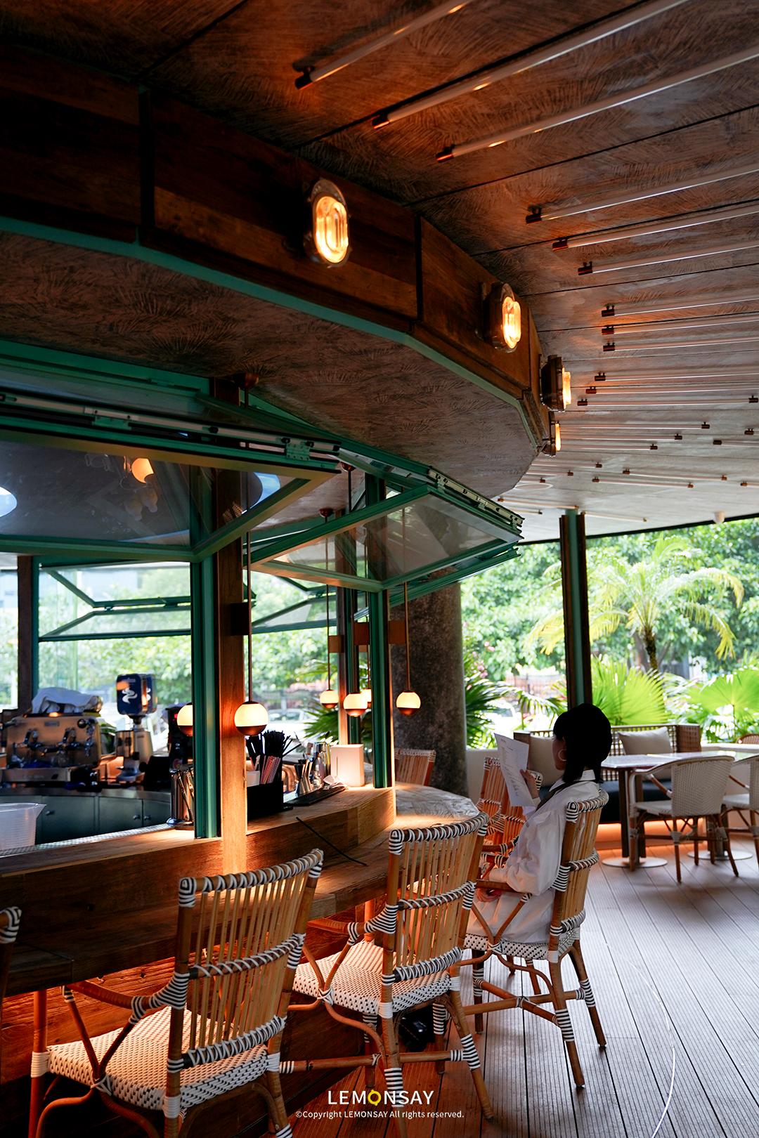 它来了深圳科技有限公司,他来了日本电影