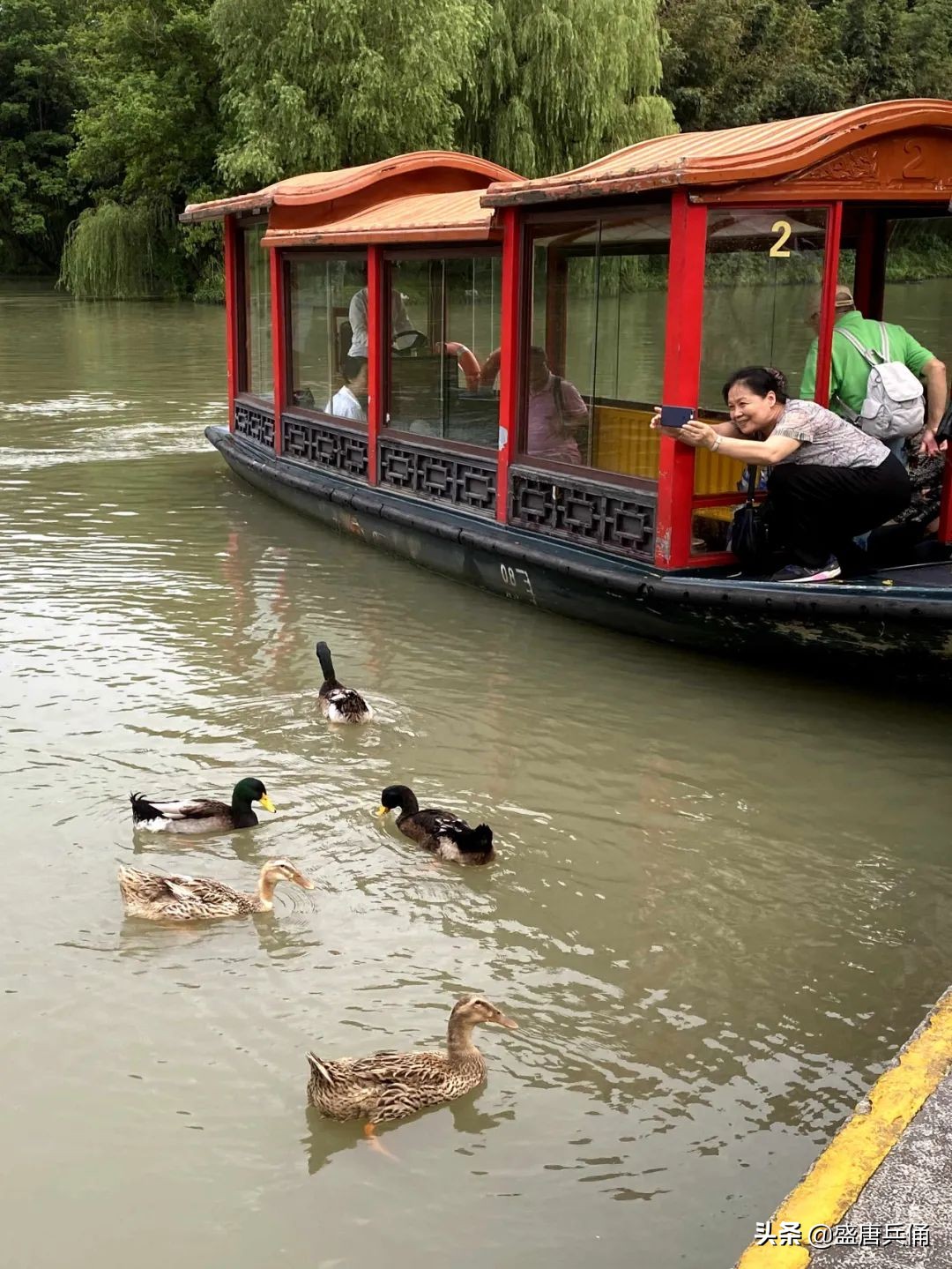 扬州｜垂杨不断接残芜，雁齿红桥俨画图