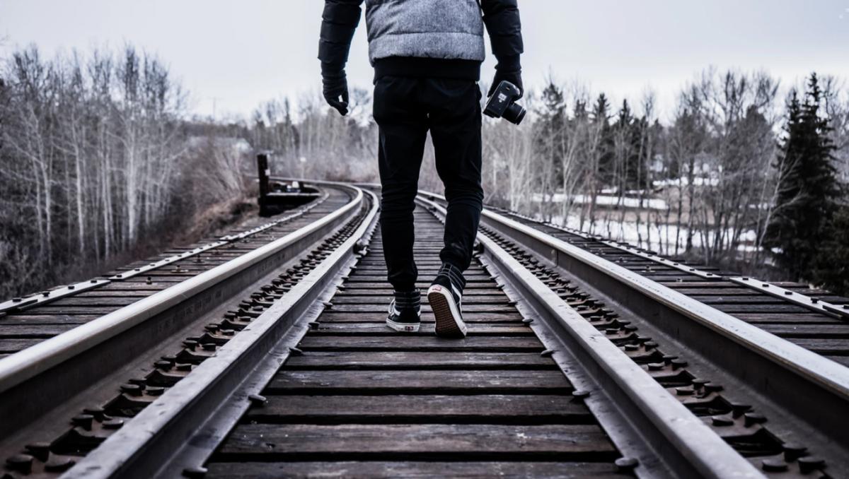 有秩序的用英文怎么说,平稳度过英文怎么说