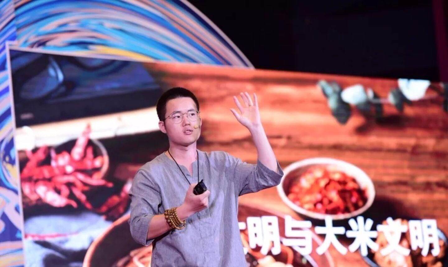 董明珠骂北大生卖米粉完整版,董明珠怼北大硕士卖米粉完整