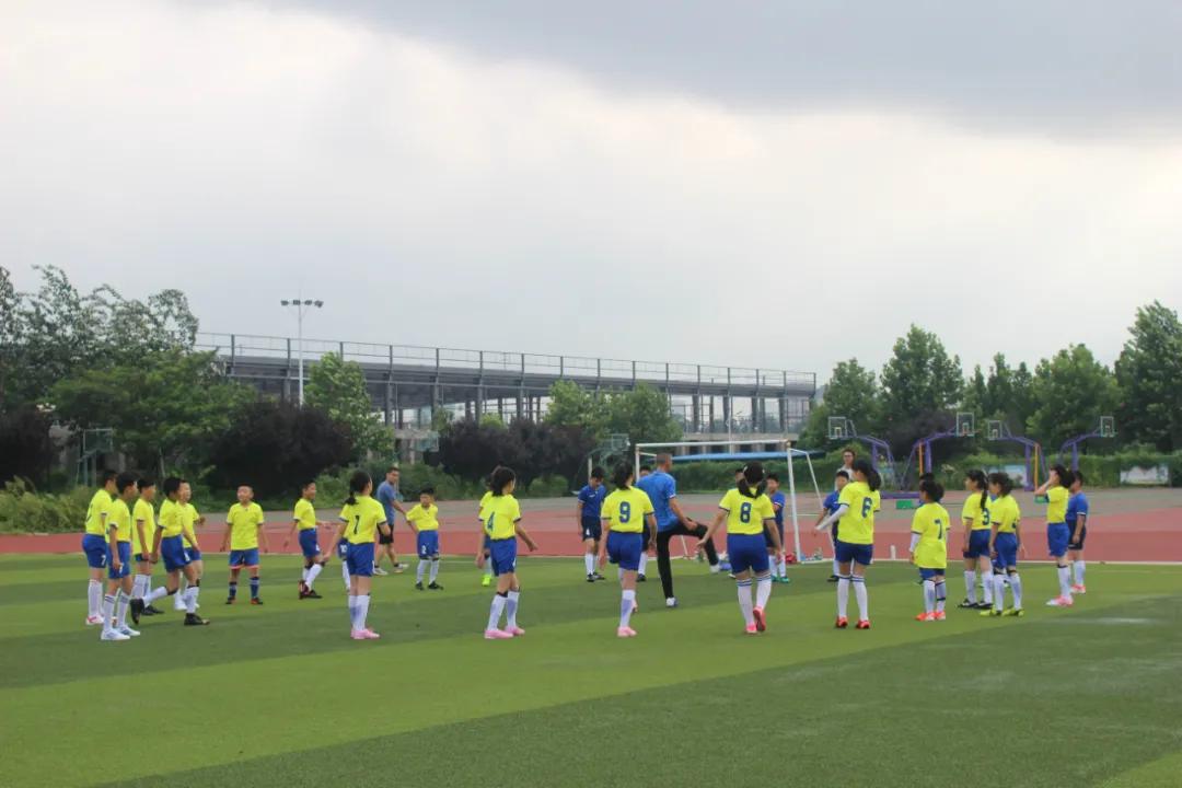 足球训练营寒假封闭,体育训练营寒亭