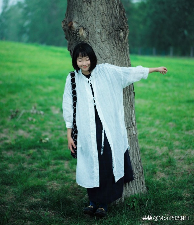 微胖女孩该穿什么样的衣服才好看,微胖女生穿什么风格的衣服最好看