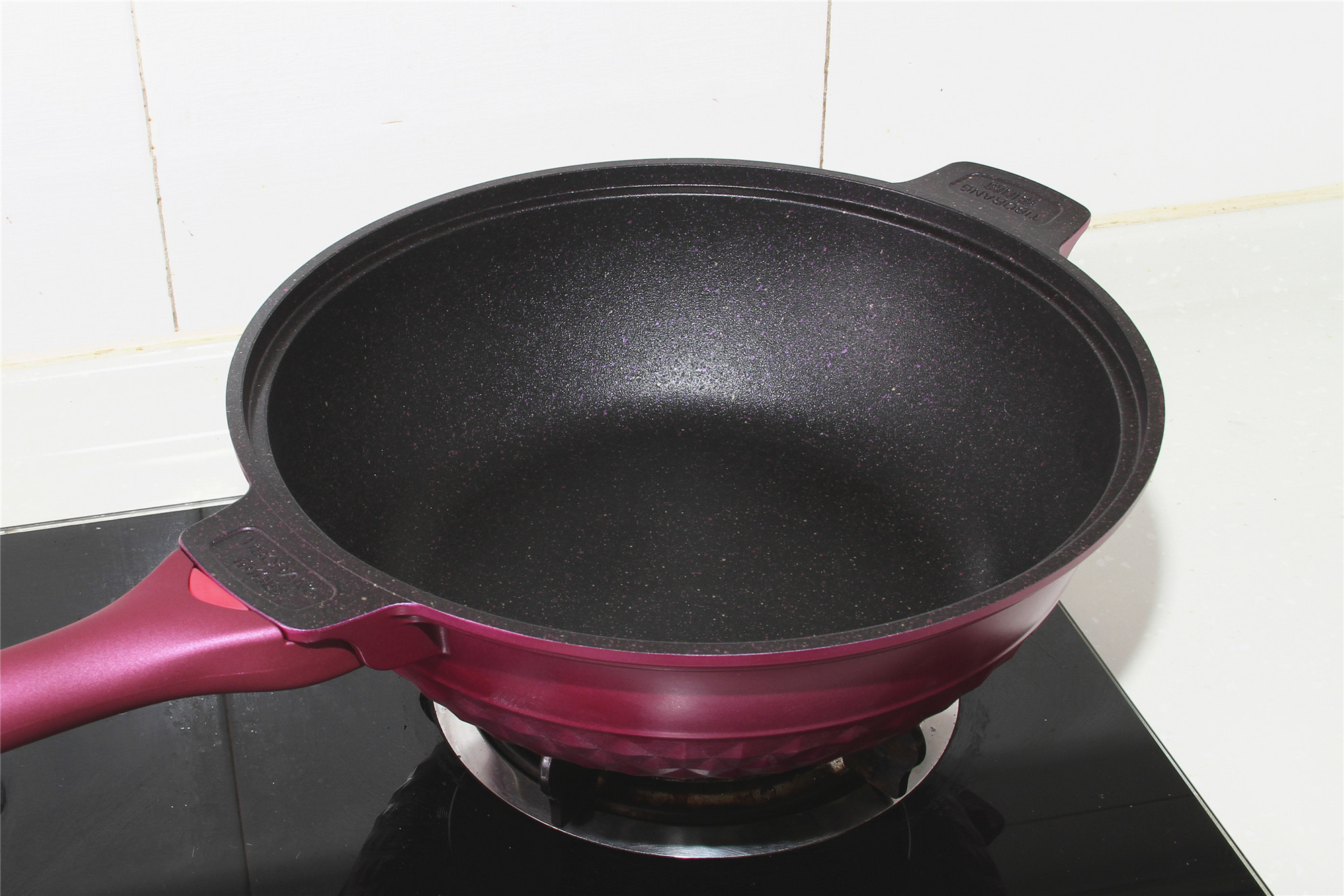 一锅顶八锅，不粘锅里面的小妖精——英国帝伯朗钛钻不粘锅