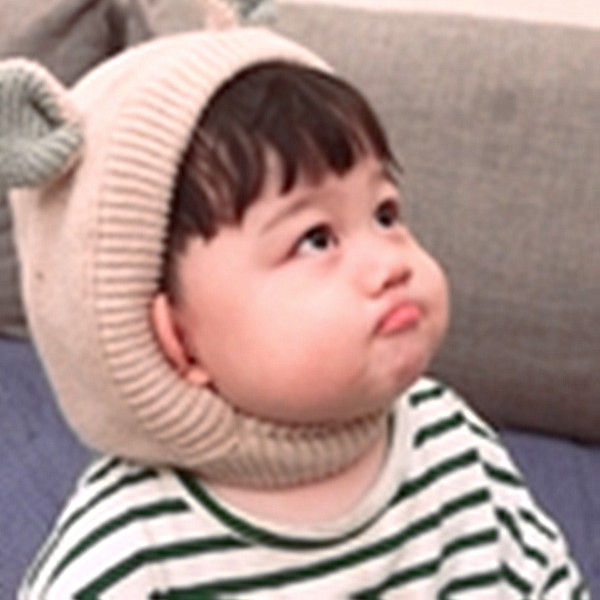 长颈鹿宝宝婴儿,天鹅脖婴儿