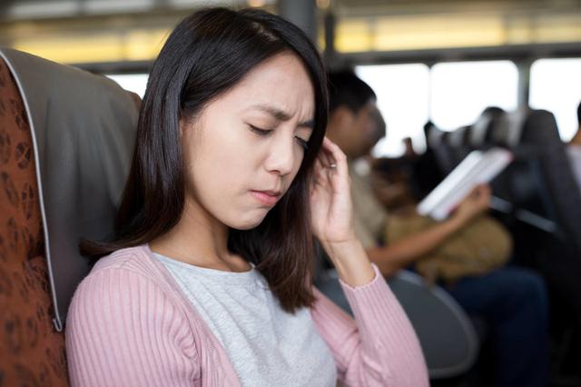 26岁名牌大学毕业，婚后伺候婆婆2年，大年初一老公一巴掌抡醒我