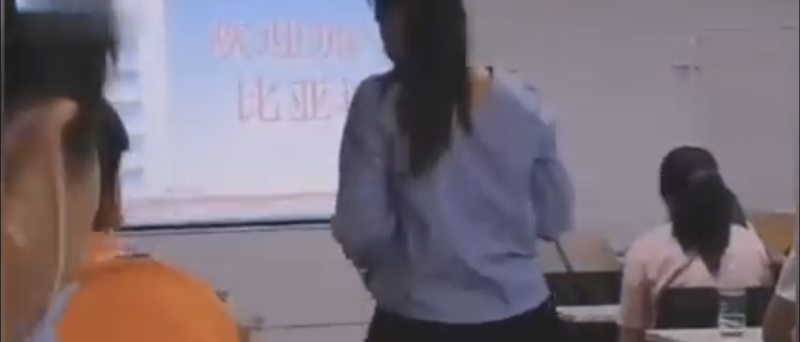 比亚迪厂内日常工作,比亚迪工厂是站着上班吗