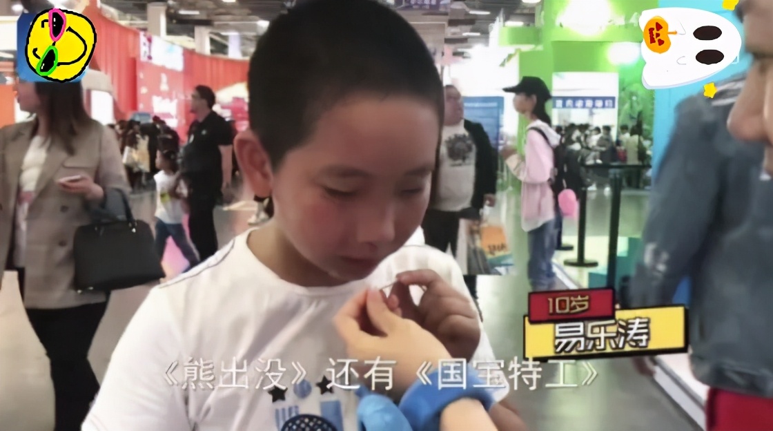 街头采访00后看待90后,街头采访00后看过90年代动画片不