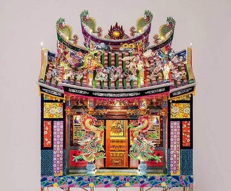 中国人烧给死人的纸扎，登上巴黎设计周，还被法国的博物馆收藏？