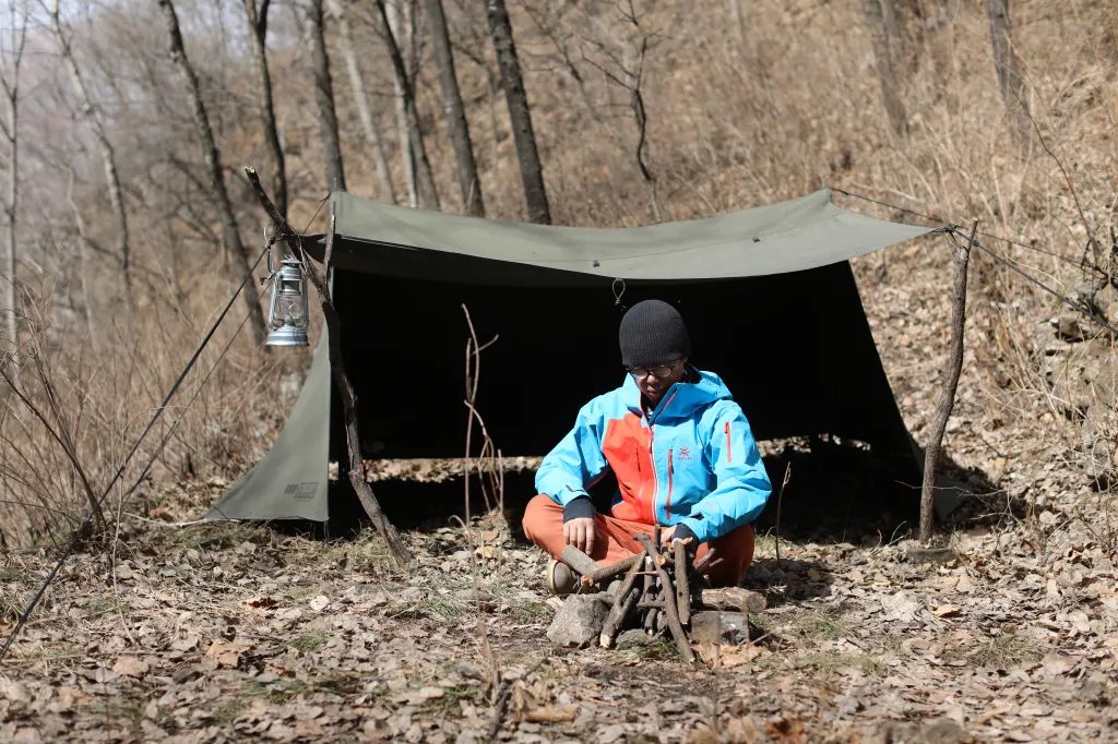 KAILASMONT：3021年，玩户外还是得穿冲锋衣