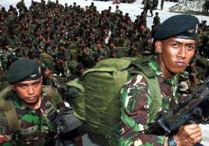 印尼杀了50万华人的原因,印尼杀了50万华人纪录片