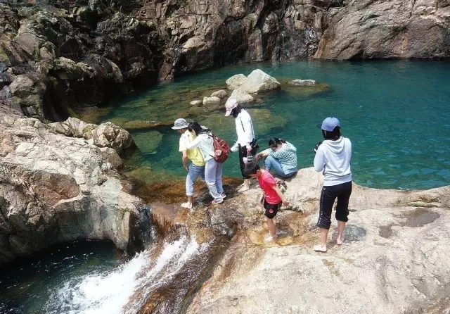 7月7日山间一潭水,悠游无夏日,狮子头莲花坑溯溪游泳开炉腐败