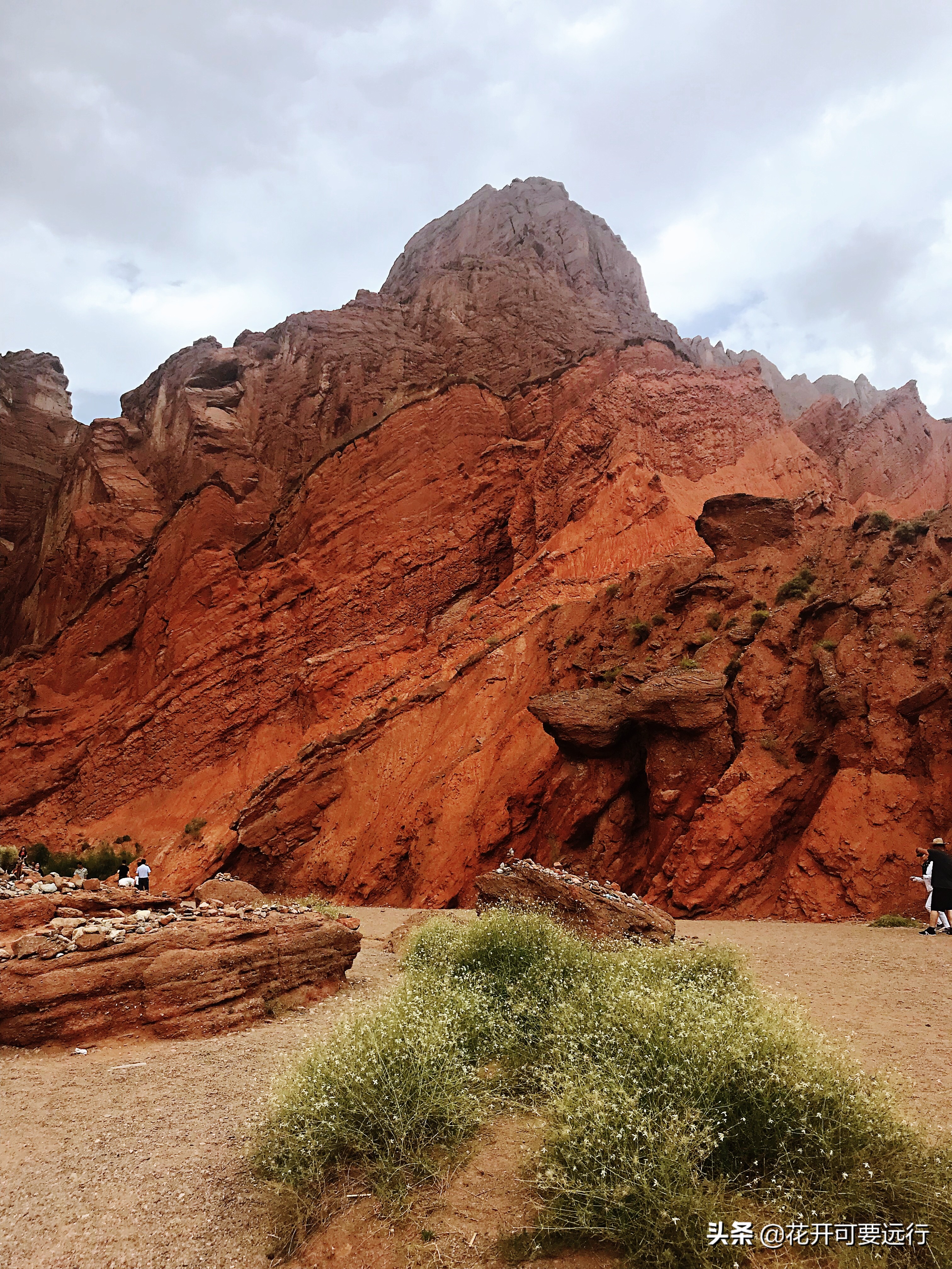 天山库车大峡谷风景,新疆库车神秘大峡谷视频