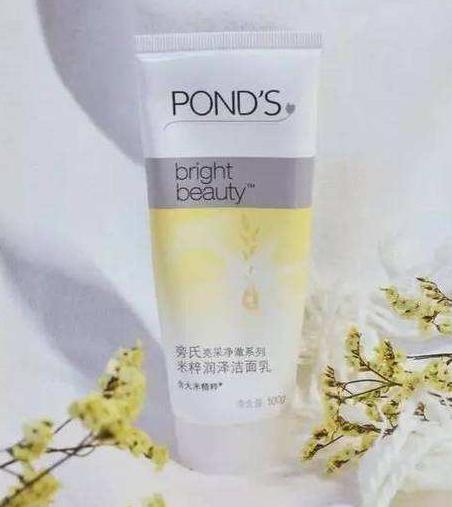 脸部爱出油怎么控油,脸部爱出油吃什么管用