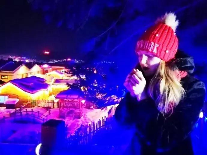 老外在雪乡的快乐感觉——中国雪乡，世界共享！