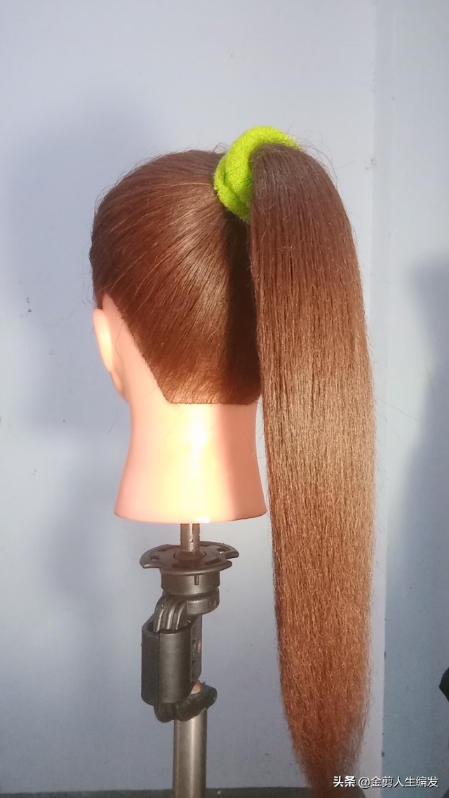 蝴蝶结发型怎么编才好看,刘诗诗大蝴蝶结头饰发型