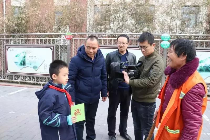 学雷锋的实践行动,学雷锋踏春