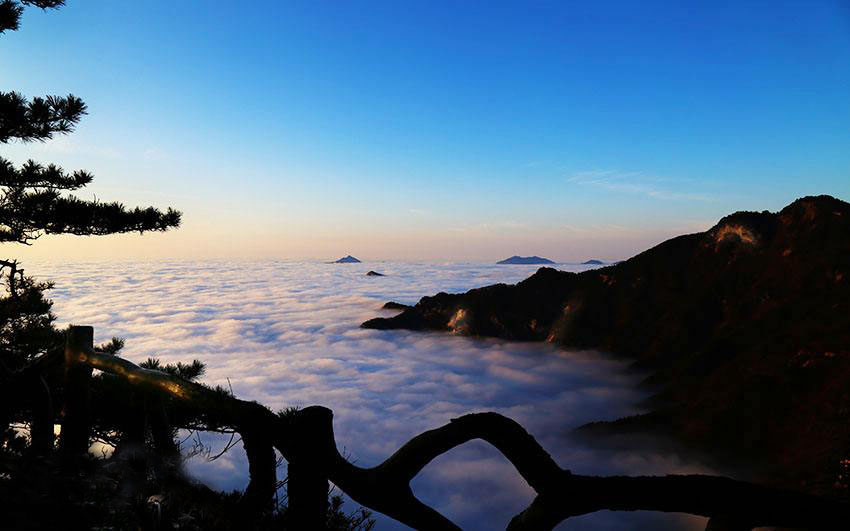 安徽天堂寨属于哪个城市,天堂寨江淮分水岭