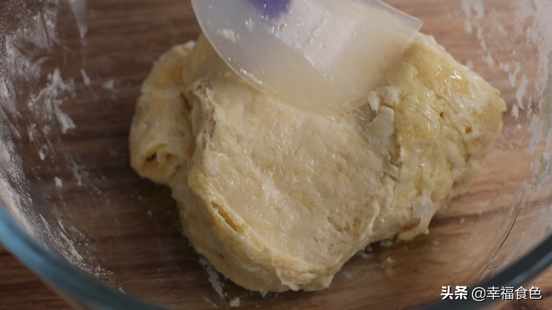 正宗油条的做法和配方自制更放心,早餐店油条配方个个空心又酥脆