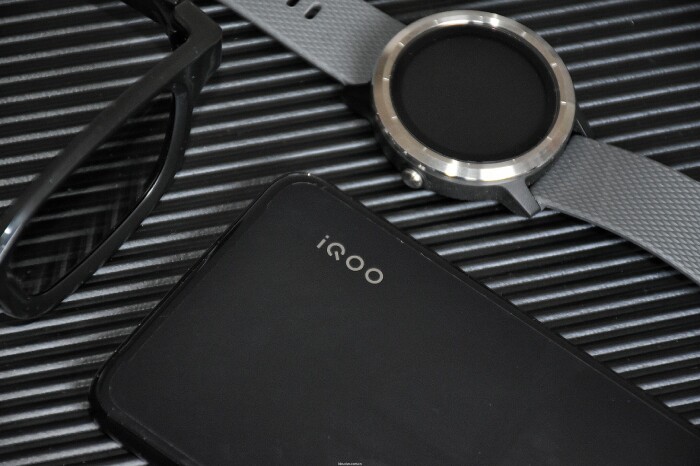 iqooneo855打王者有哪些功能,iqooneo855和竞速版的区别在哪