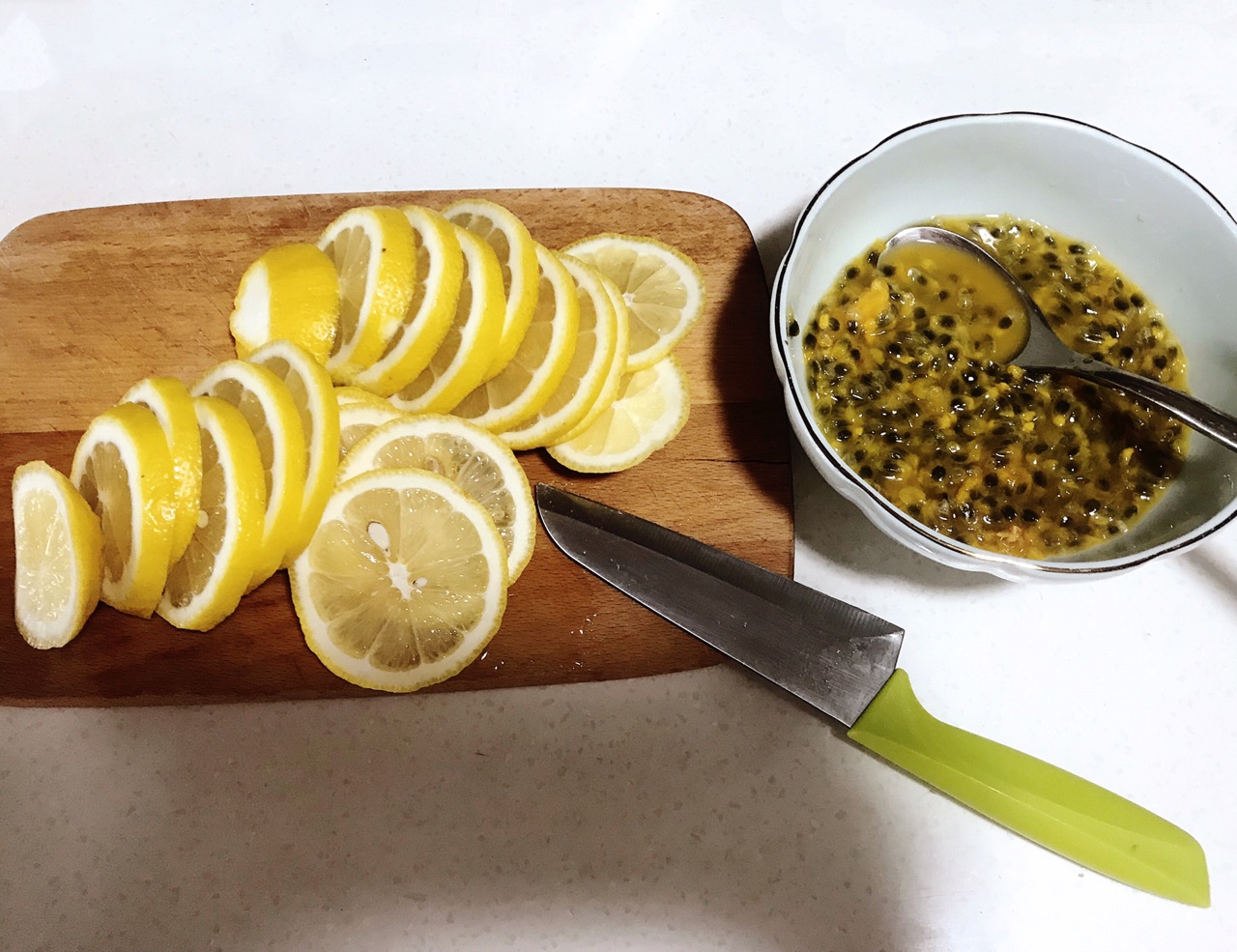 蜂蜜和柠檬一起泡好吃吗,蜂蜜和柠檬的正确吃法