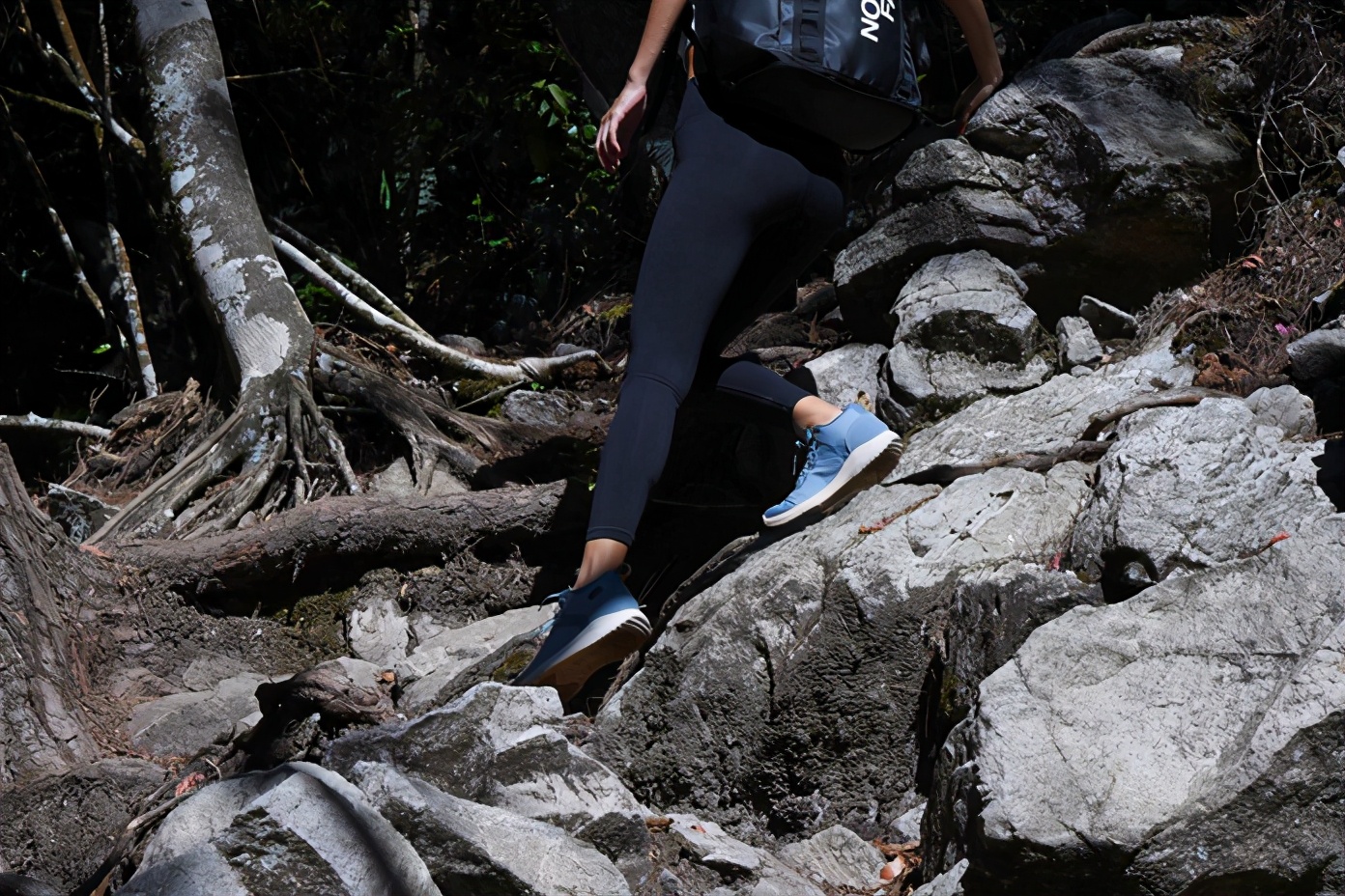 国货之光户外鞋测评,小姐姐测评鞋