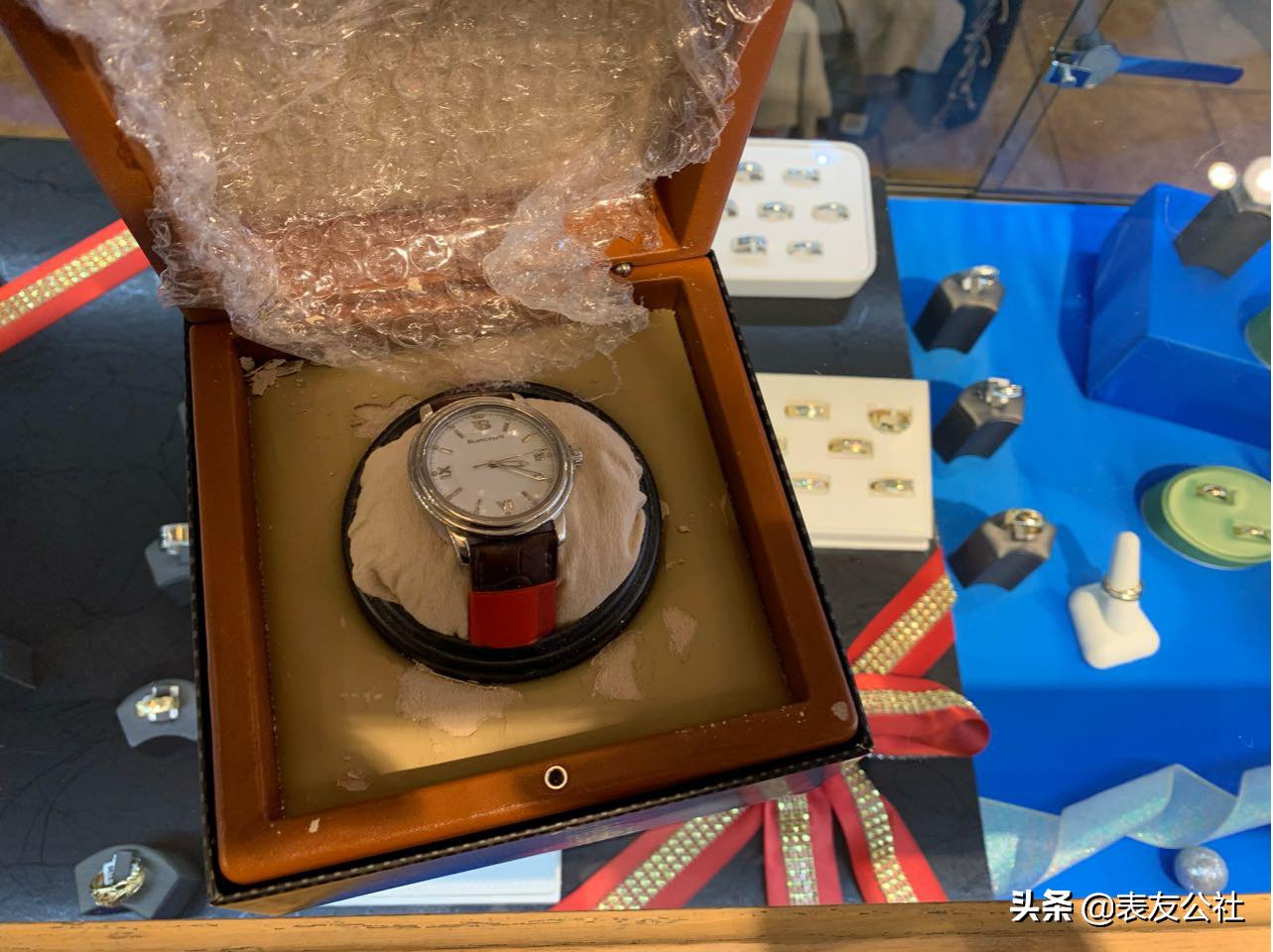 网友大型晒表现场！“去年买了个表”征稿活动晒表墙第二弹