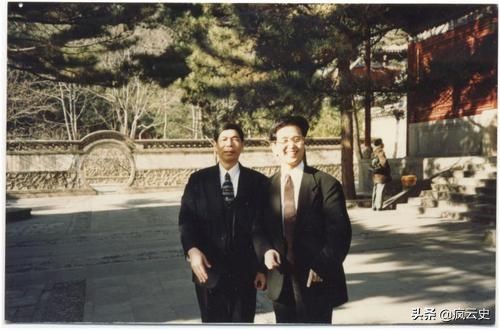 自称能拦截导弹，扑灭大兴安岭山火的气功大师严新，最终结局如何