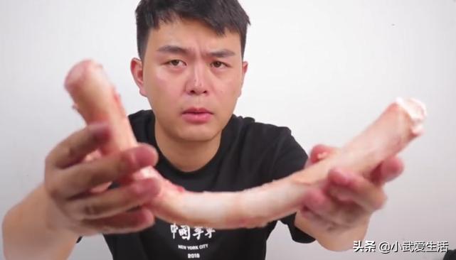 牛鞭吃了恶心吗,主播吃整只牛鞭自助