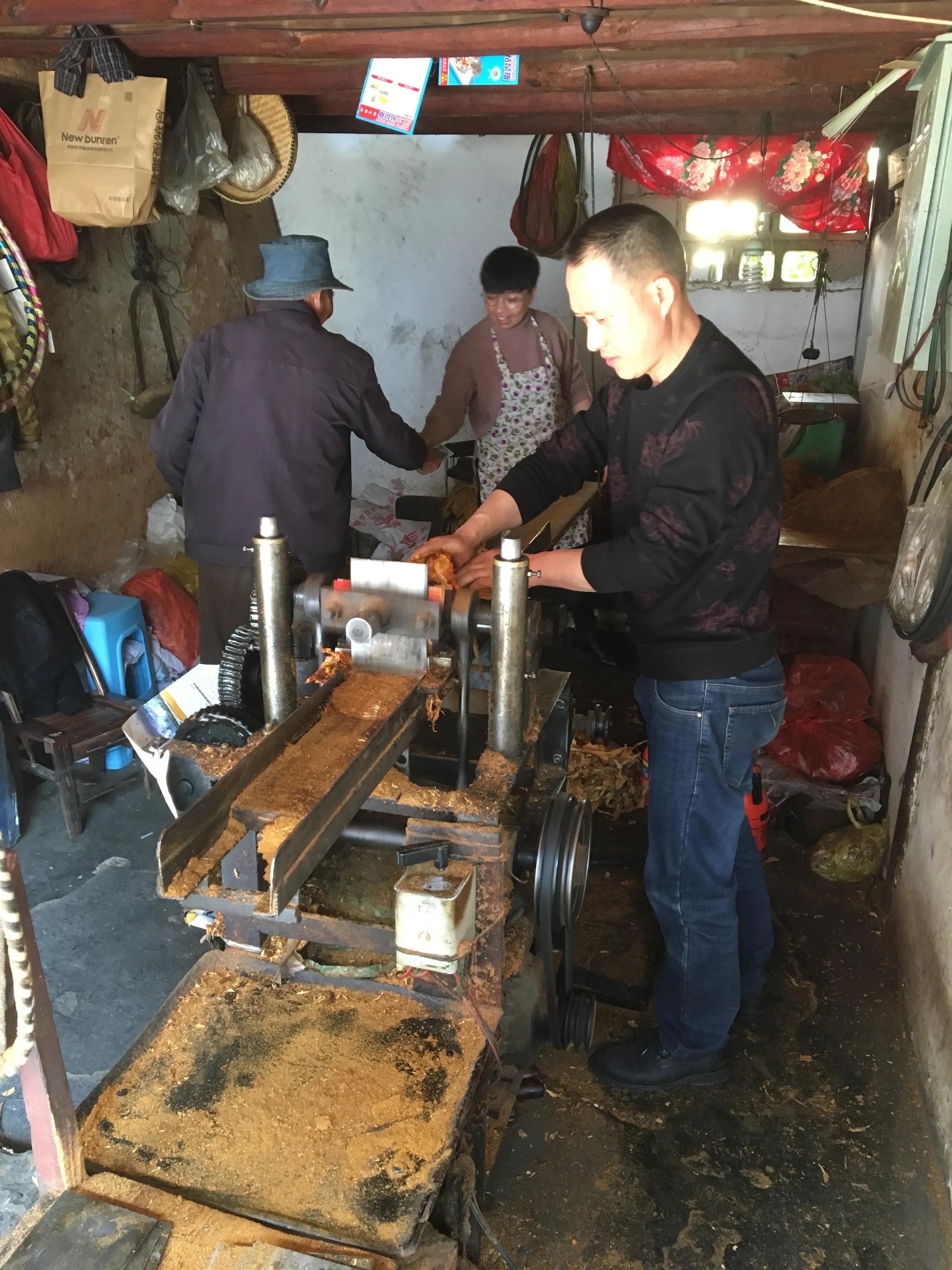 云南人有多爱抽烟 (云南人抽烟最高境界)